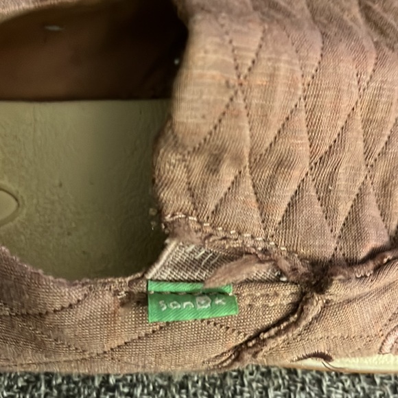 Kids size 4 pink Sanuk slip on shoe. Gently worn. - Picture 2 of 3